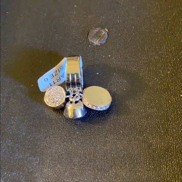 Ring - Picture 1 of 3